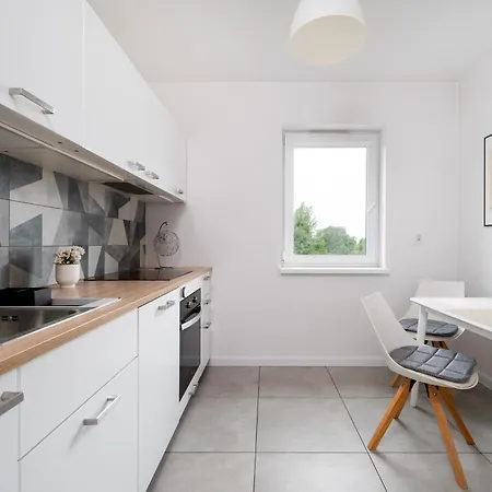 Polesie Homely By Bookinghost *