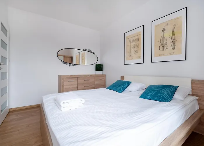 Polesie Homely By Bookinghost לודז'